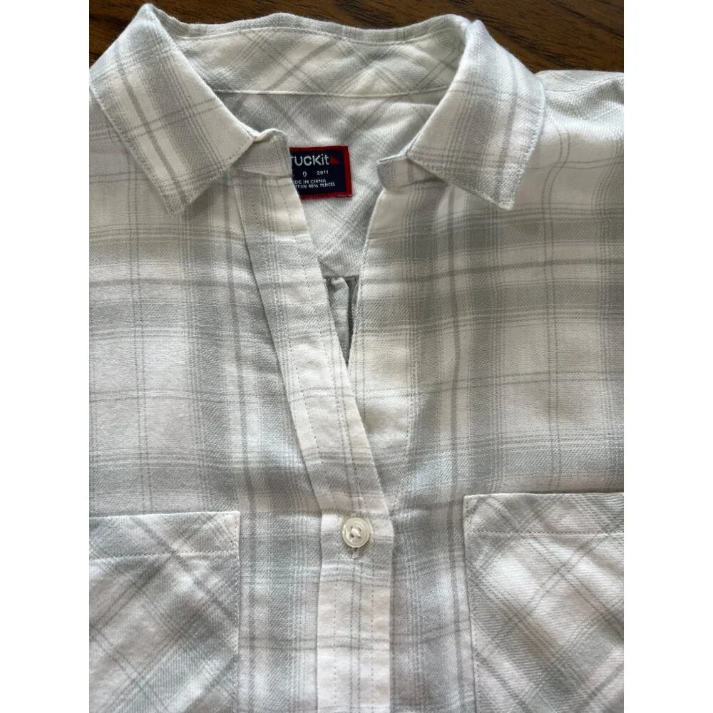 NWT women's UNTUCKit cap sleeve shirt‎ size 0 NEW
